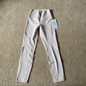 NWT Lululemon Align Pant 25” Size 4 Feather Pink